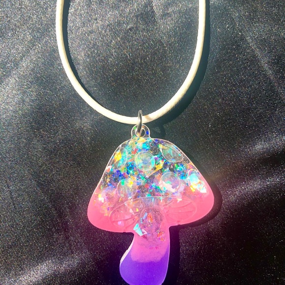 Tie Dye Mushroom Necklaces - Custom Amanita Necklace - Picture 11 of 13